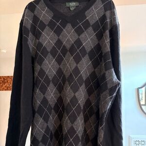 EUC Large Tall Cashmere Wool Black Gray Argyle Sweater